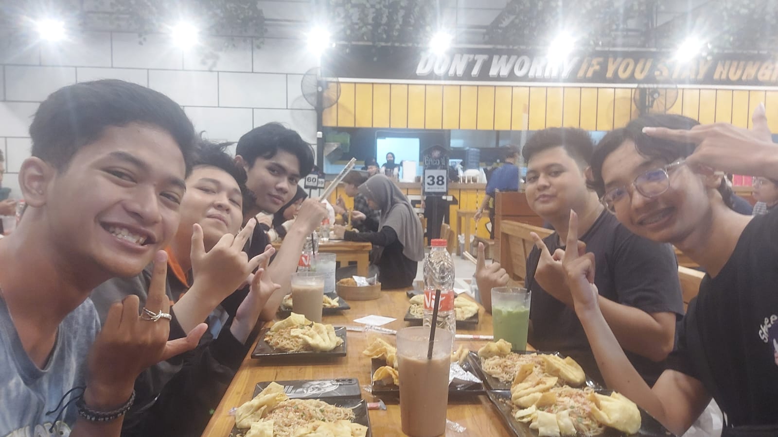 Kegiatan makan Gacoan lagi 2